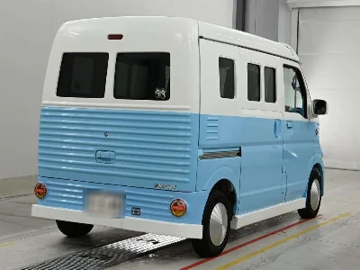 NISSAN CLIPPER VAN