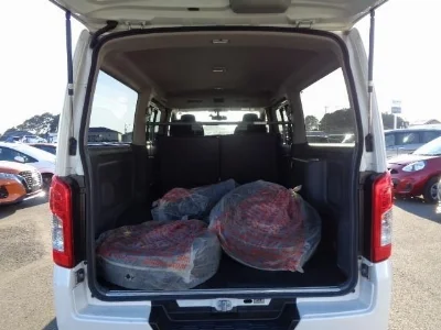 NISSAN NV350 CARAVAN