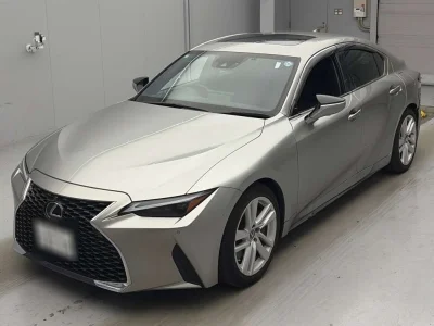 LEXUS IS 1