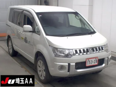 MITSUBISHI DELICA D5