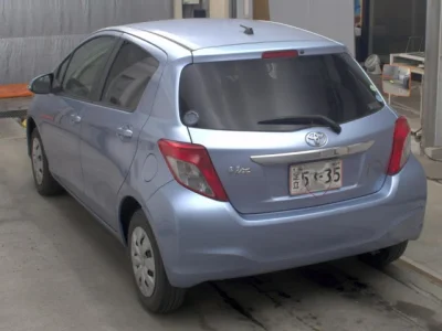 TOYOTA VITZ