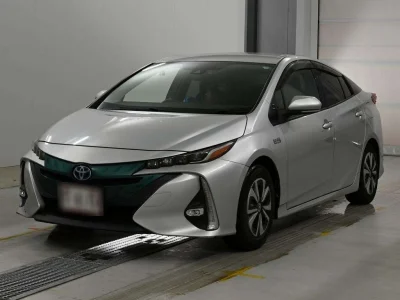 TOYOTA PRIUS PHV
