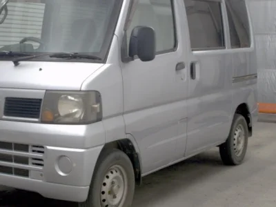 NISSAN CLIPPER VAN