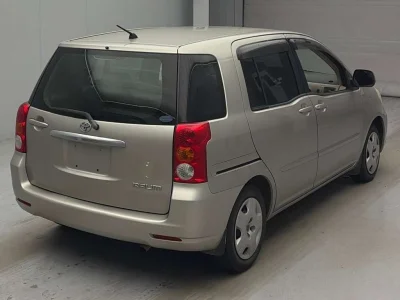 TOYOTA RAUM