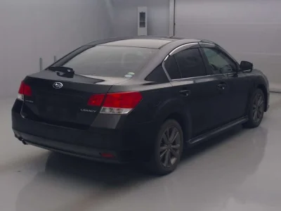 SUBARU LEGACY B4