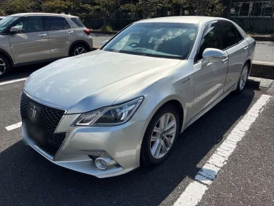 TOYOTA CROWN
