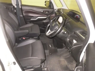 Mitsubishi Delica D:2