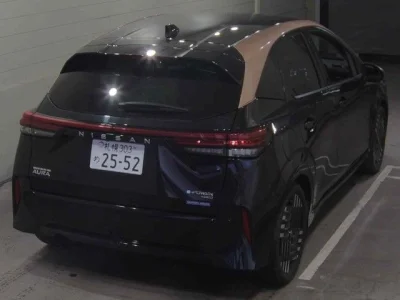 NISSAN AURA