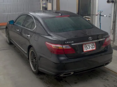 Lexus LS600h