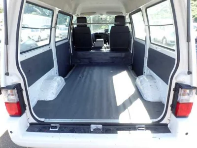 MAZDA BONGO VAN