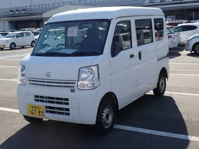 NISSAN CLIPPER VAN