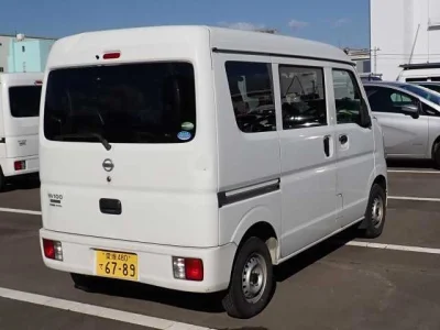 NISSAN CLIPPER VAN