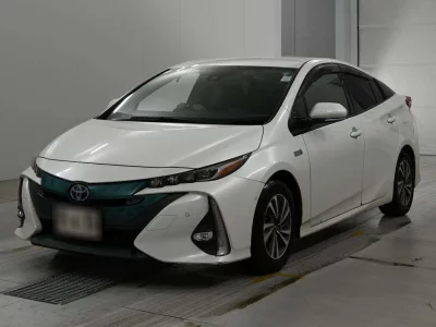 TOYOTA PRIUS PHV