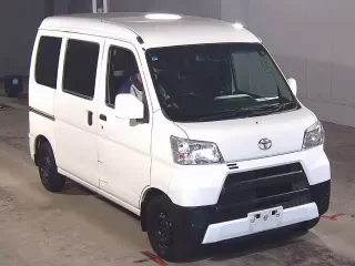 TOYOTA PIXIS VAN