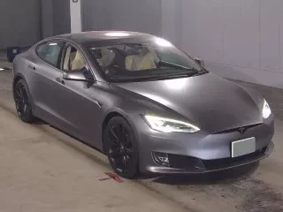 TESLA MODEL S 1
