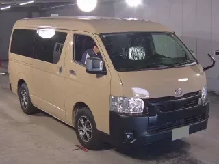 TOYOTA HIACE VAN