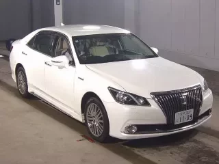 TOYOTA CROWN MAJESTA