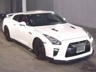 NISSAN GT-R
