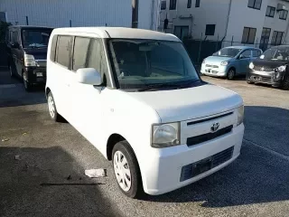 TOYOTA PIXIS SPACE