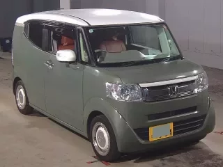 HONDA N BOX SLASH