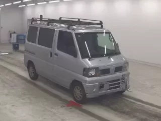 NISSAN CLIPPER VAN