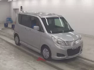 MITSUBISHI DELICA D2