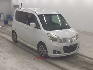 MITSUBISHI DELICA D2