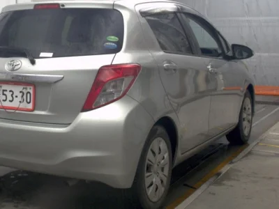TOYOTA VITZ