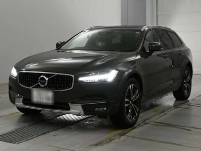 Volvo V90