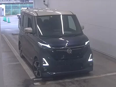 NISSAN ROOX