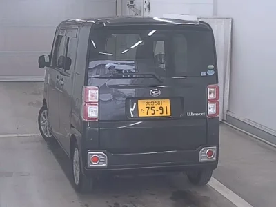 DAIHATSU WAKE