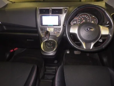 SUBARU TREZIA