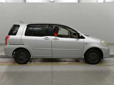 TOYOTA RAUM