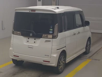 Suzuki Spacia Custom