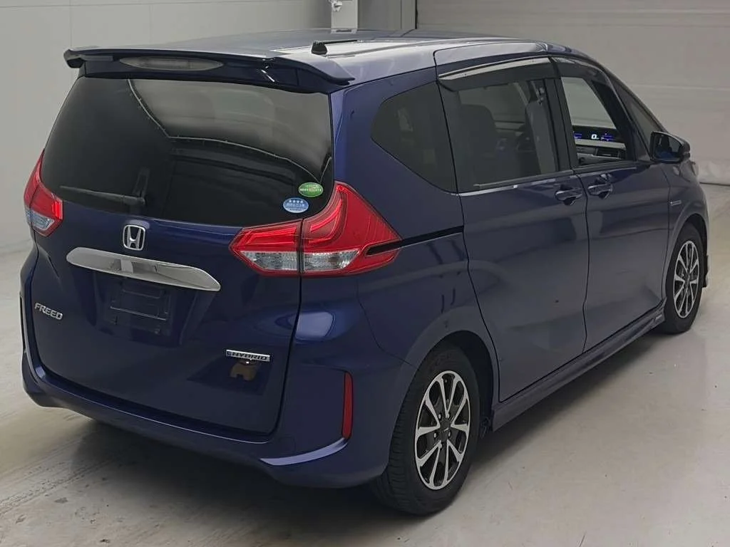Honda Freed  с аукциона в Японии
