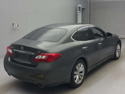 NISSAN FUGA