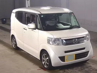 HONDA N BOX SLASH