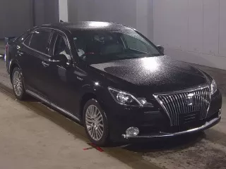TOYOTA CROWN MAJESTA