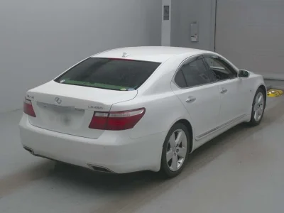 Lexus LS460L