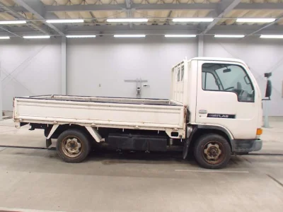 Nissan Atlas