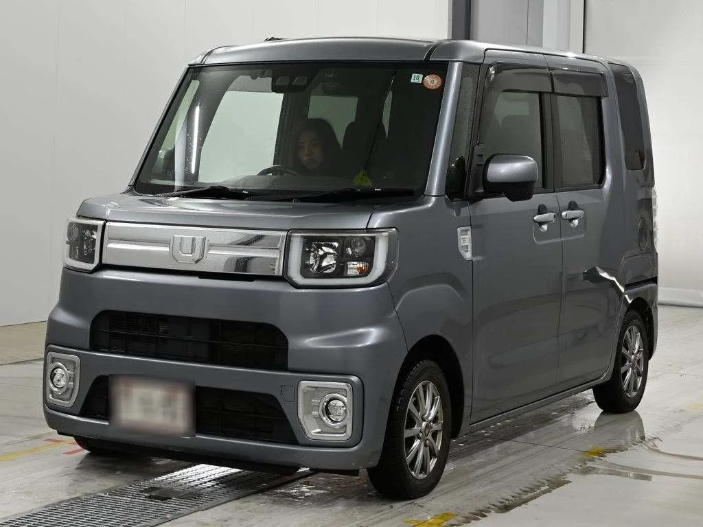 Daihatsu Wake 2018