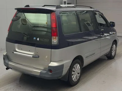 Toyota TownAce Noah