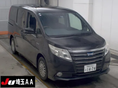TOYOTA NOAH