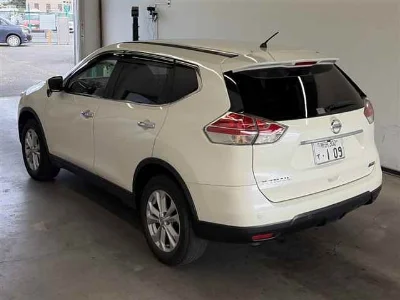 NISSAN X-TRAIL 2