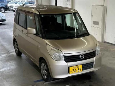 NISSAN ROOX