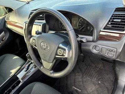 TOYOTA PREMIO