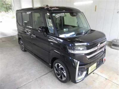 SUZUKI SPACIA 1