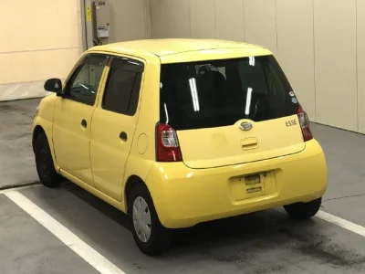 DAIHATSU ESSE