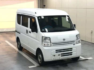 NISSAN CLIPPER VAN