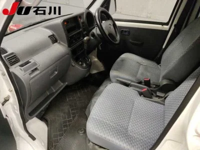 DAIHATSU HIJET VAN 4